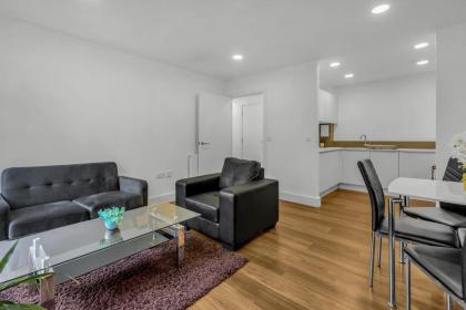 One Bedroom Serviced Apartment in Islington - image 4