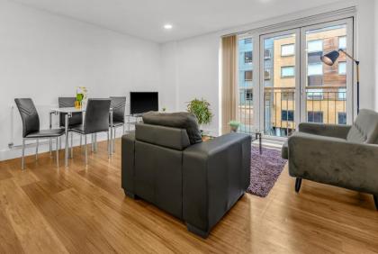 One Bedroom Serviced Apartment in Islington - image 6