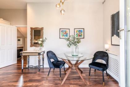 Gorgeous Fulham Flat - image 13