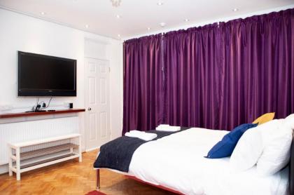 Enchanting Modern Apt - Central London - image 24