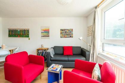 Bright Cosy Studio Close to Central London