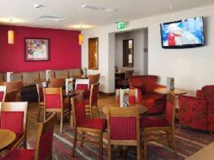 Premier Inn Heathrow Airport Terminal 5 - image 19