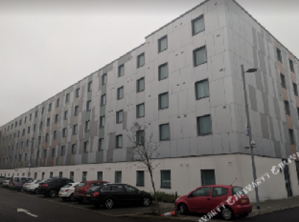 Premier Inn Heathrow Airport Terminal 5 - image 2