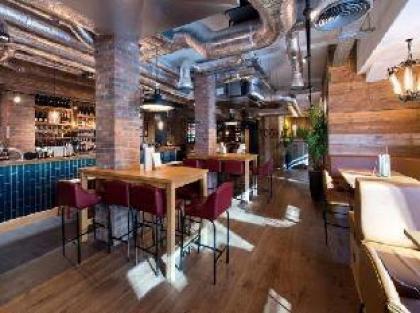 Premier Inn London Wimbledon (Broadway) - image 2
