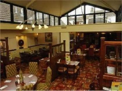 Premier Inn Gatwick Crawley (Goff's Park) - image 8