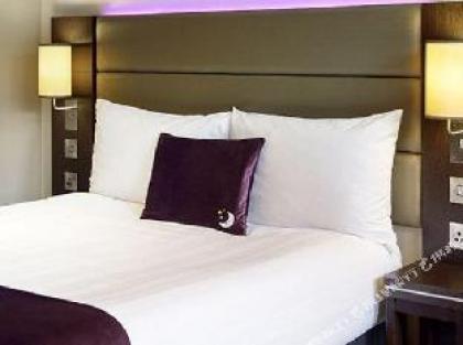 Premier Inn London Wandsworth - image 6