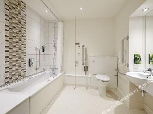 Premier Inn London Edgware - main image