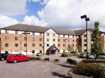 Premier Inn London Edgware - image 2