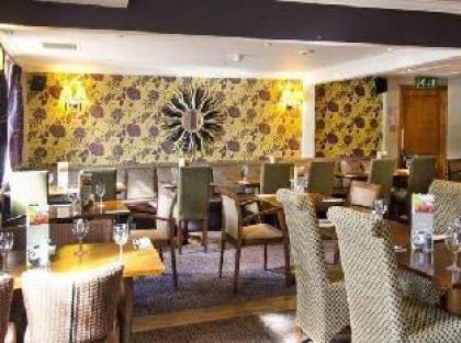 Premier Inn London Edgware - image 3