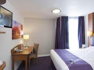 Premier Inn Sunbury (Kempton Park) - image 6
