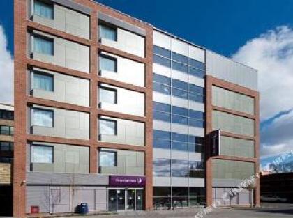Premier Inn London Southgate - image 2