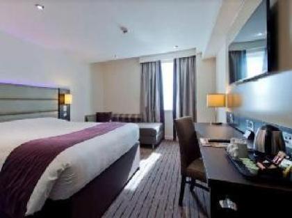 Premier Inn London Southgate - image 7