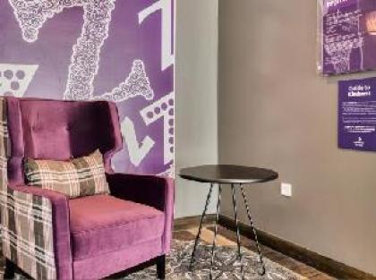 Premier Inn Rickmansworth - image 11