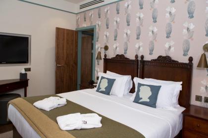 Morton Hotel - image 10