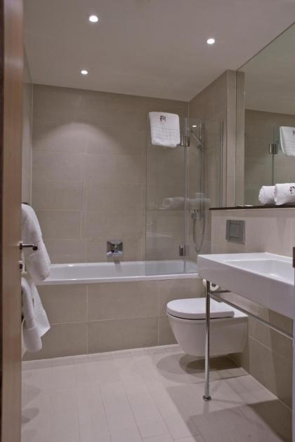 Morton Hotel - image 12