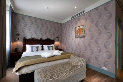 Morton Hotel - image 6