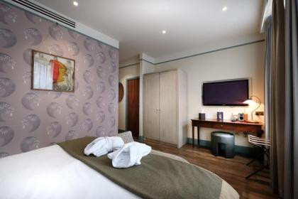Morton Hotel - image 7