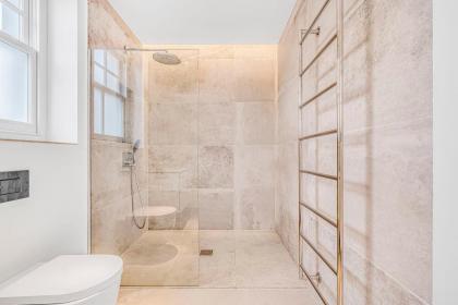 GuestReady - Modern Flat in Fulham - image 22