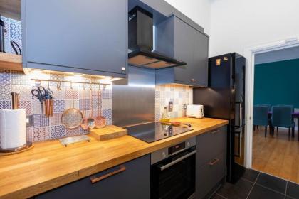 Central 2 Bedroom Apartment near Old Street - image 12