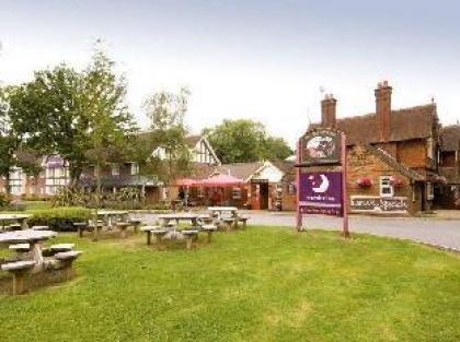 Premier Inn London Gatwick Airport East - image 11