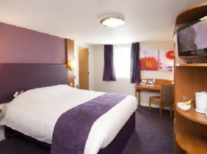 Premier Inn London Gatwick Airport East - image 13