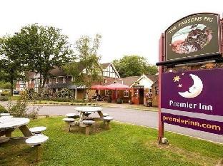 Premier Inn London Gatwick Airport East - image 6