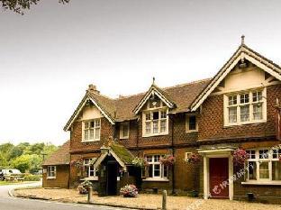 Premier Inn London Gatwick Airport East - image 7