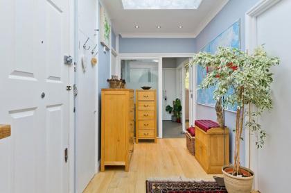 Delightful apartment in prime location near Hampstead Heath by UnderTheDoormat - image 28