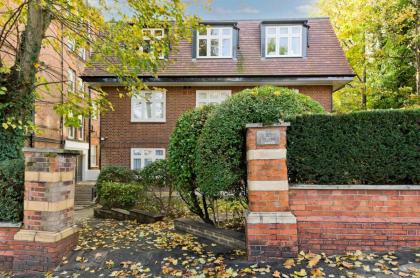 Delightful apartment in prime location near Hampstead Heath by UnderTheDoormat - image 29