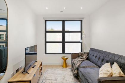 Executive 1 & 2 Bed Apartments in heart of London FREE WIFI by City Stay Aparts London - image 11