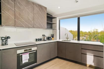 Executive 1 & 2 Bed Apartments in heart of London FREE WIFI by City Stay Aparts London - image 14