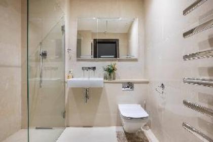 Prime Covent Garden Apartment - image 7