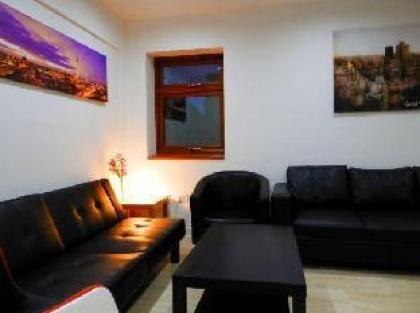 London Plus Heathrow B & B - image 6