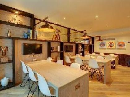 Hub by Premier InnLondon Goodge Street - image 4