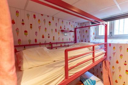 Hostelle - women only hostel London - image 20