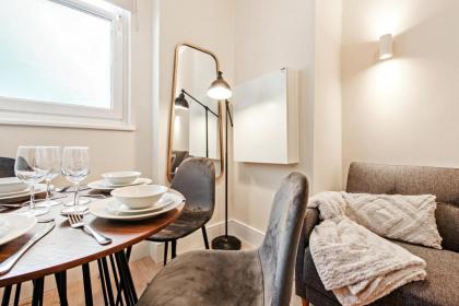 Modern Apartments in Paddington Central London FREE WIFI by City Stay Aparts London - image 13