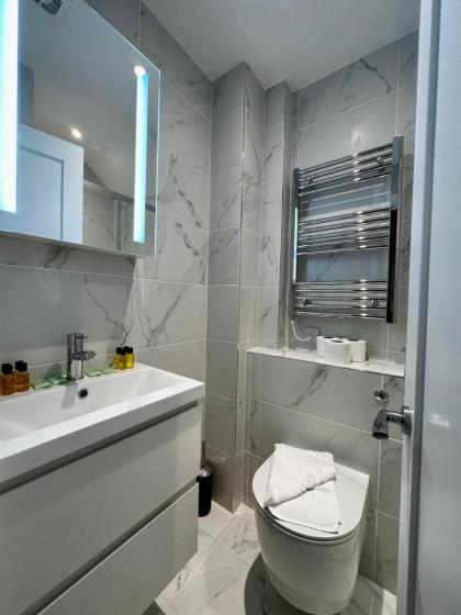 Modern Apartments in Paddington Central London FREE WIFI by City Stay Aparts London - image 2