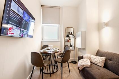 Modern Apartments in Paddington Central London FREE WIFI by City Stay Aparts London - image 3
