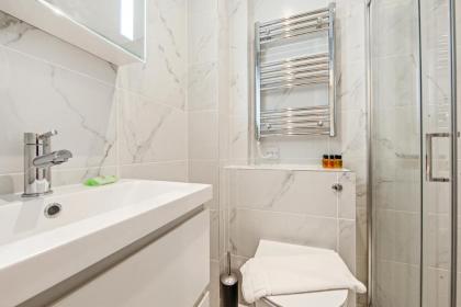 Modern Apartments in Paddington Central London FREE WIFI by City Stay Aparts London - image 4