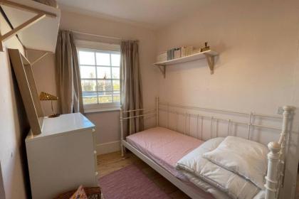 Beautiful 4 Bedroom Family Home in Clerkenwell - image 21