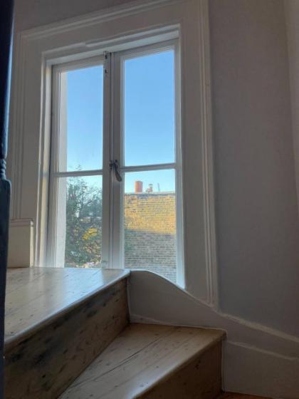 Beautiful 4 Bedroom Family Home in Clerkenwell - image 23