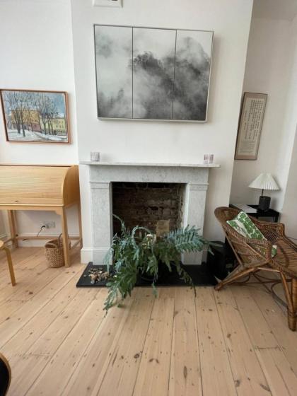 Beautiful 4 Bedroom Family Home in Clerkenwell - image 25