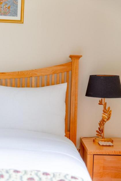 Spacious and Central 3 Bedroom House in Paddington - image 18