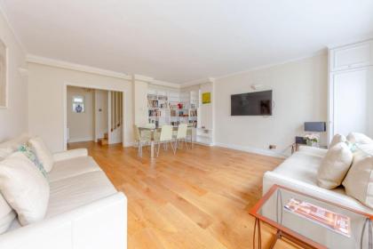 Spacious and Central 3 Bedroom House in Paddington - image 8