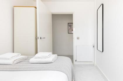 The Islington Collection - image 19