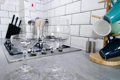 Shoreditch London  Modern Two-Bedroom Serviced - image 8