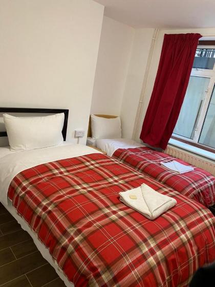 27 Argyle Square - image 22