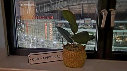 Luxury Gem By Emirates Stadium - Ultimate Fan Experience - image 13