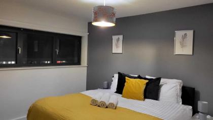 Luxury Gem By Emirates Stadium - Ultimate Fan Experience - image 18