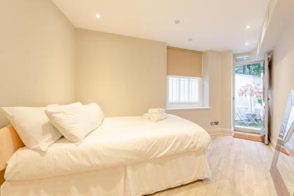 Central 2 Bedroom Flat near Hyde Park - image 19